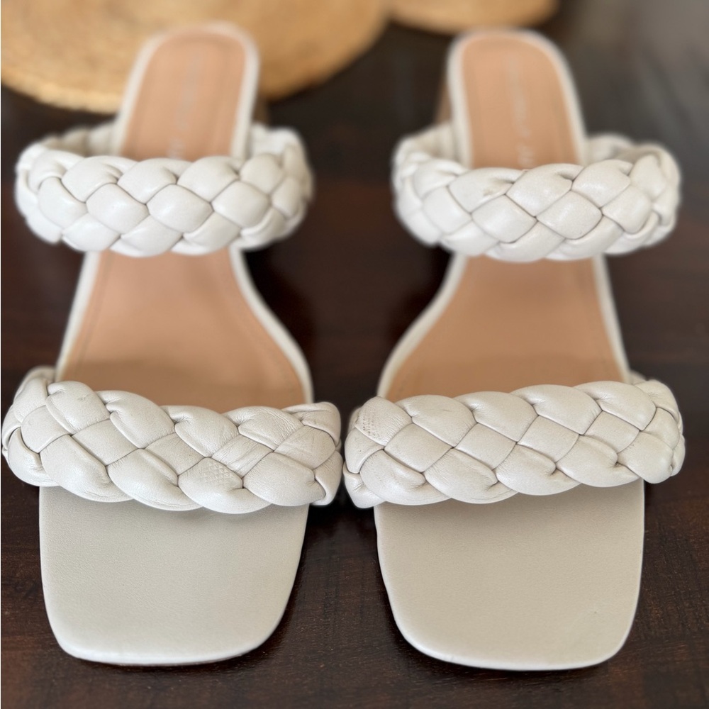 Sincerely Jules Braided White Women's Sandals size 9